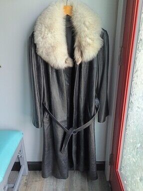 Vintage New England Sportswear Genuine Leather Full-Length Trench Coat with Fur